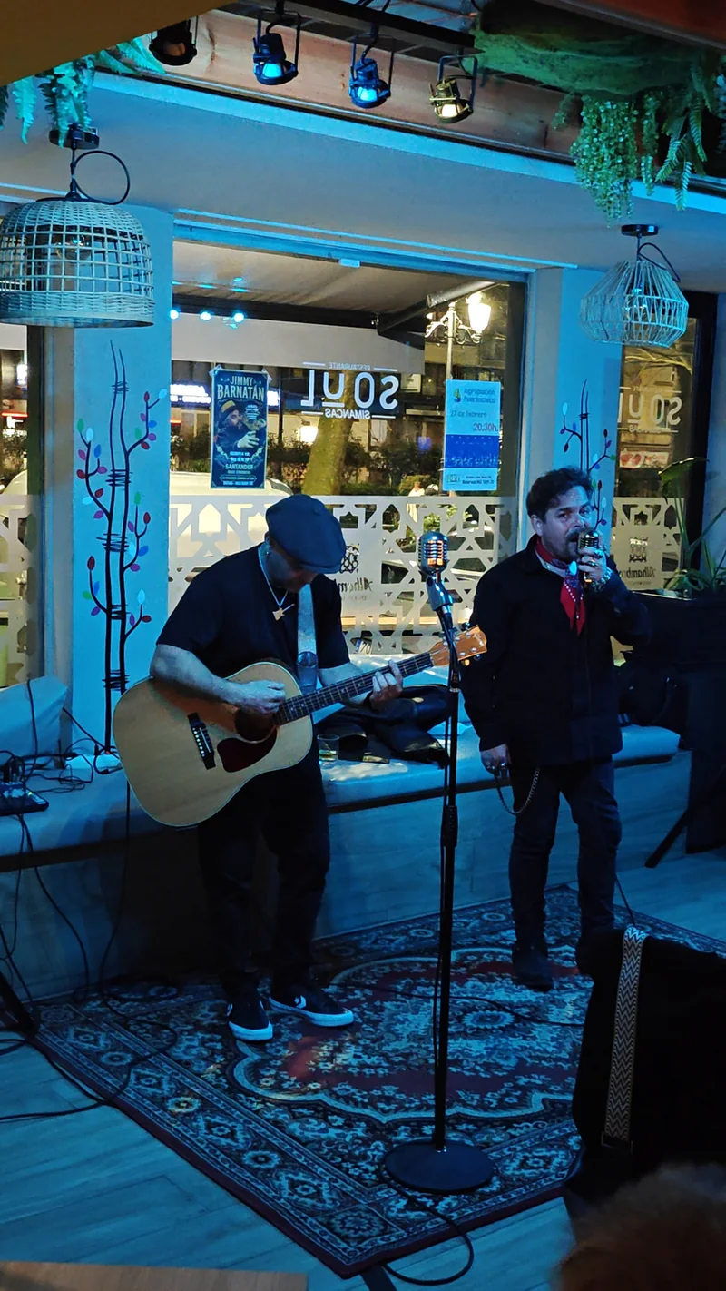 Jimmy Barnatán en directo en Soul Simancas. Fotograma del concierto del 28 de febrero de 2026.